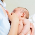 Υπέρβαρη θηλάζουσα μητέρα, υπέρβαρο νεογνό;